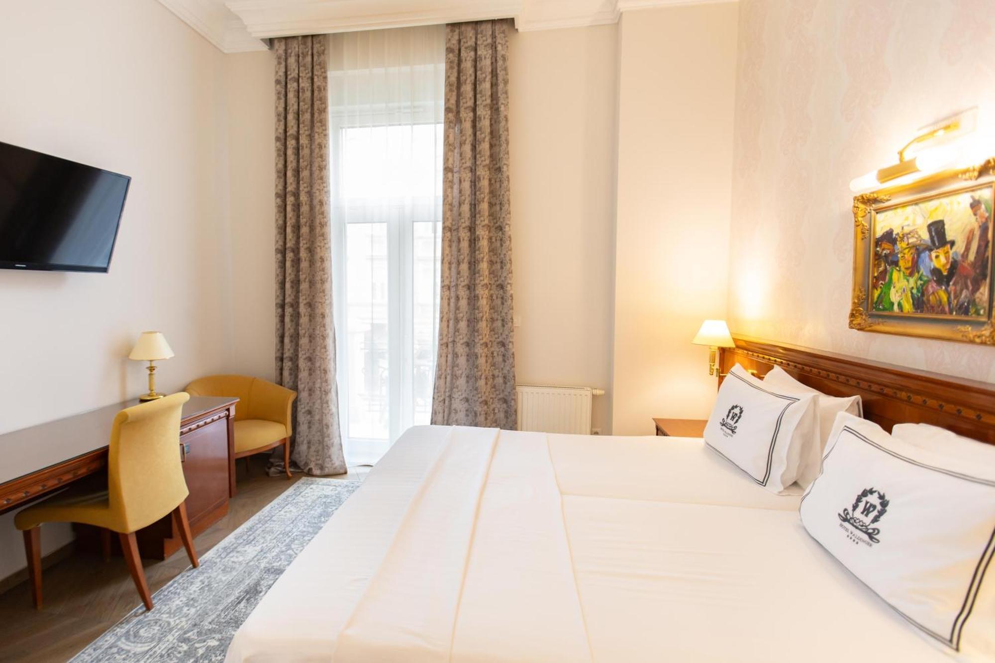 Hotel Waldinger Osijek Bagian luar foto