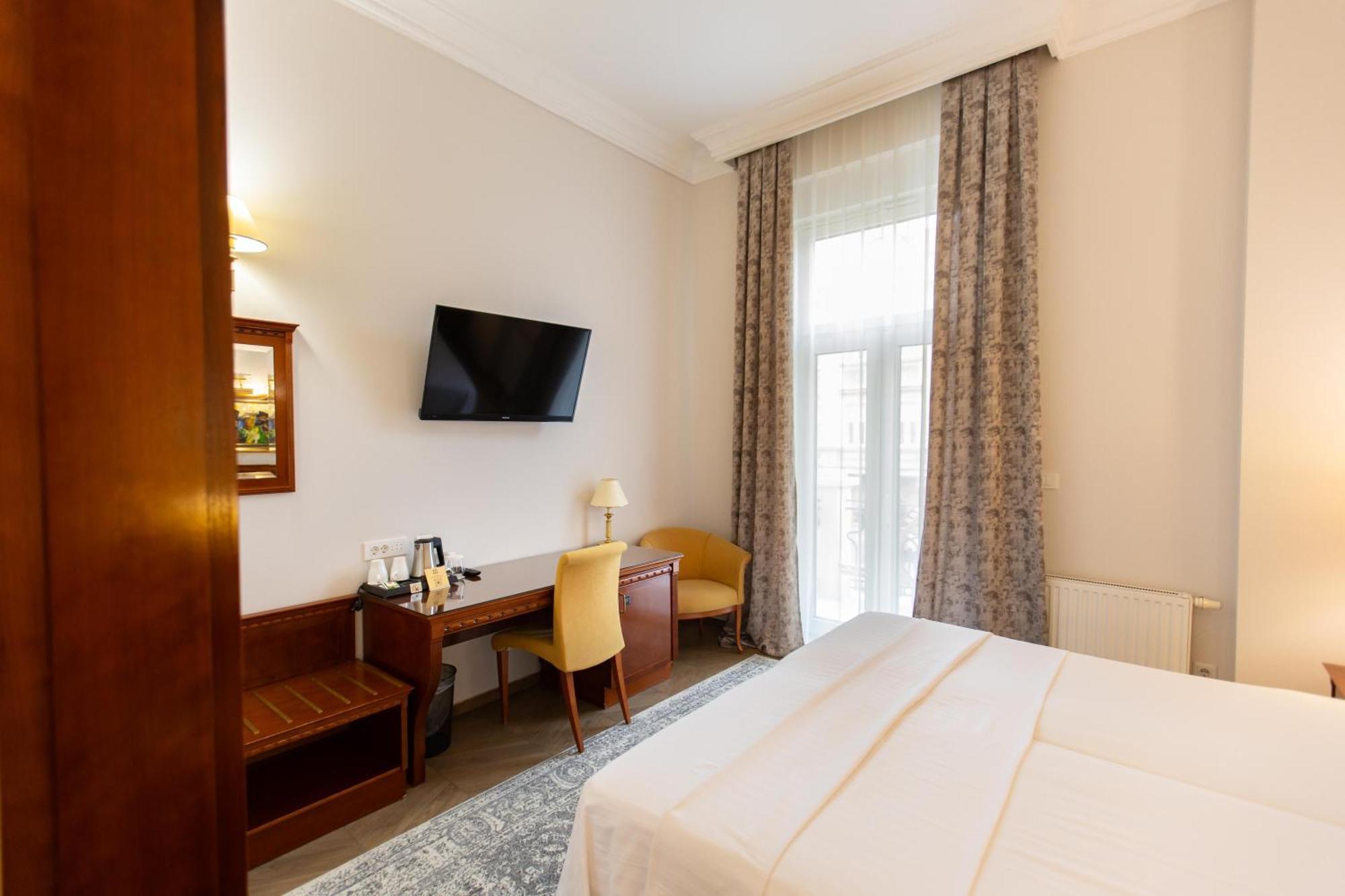 Hotel Waldinger Osijek Bagian luar foto